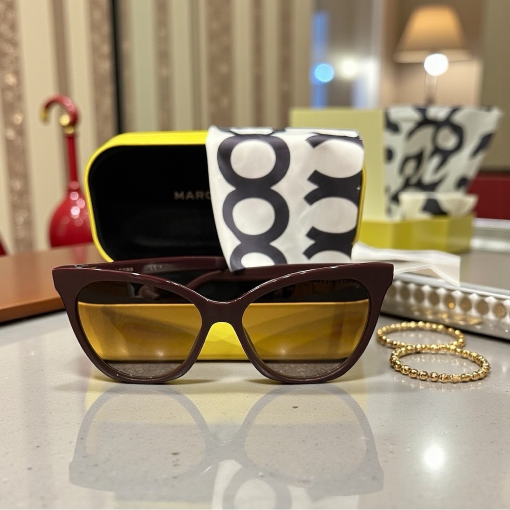 Marc Jacobs Burgundy Sunglasses with Case and Cleaning Cloth